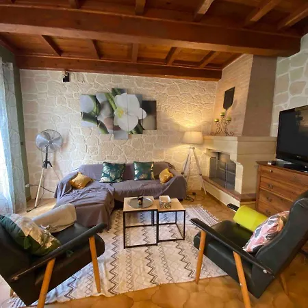 Maison 6 Personnes Avec Piscine Terrain Arboré Clôturé