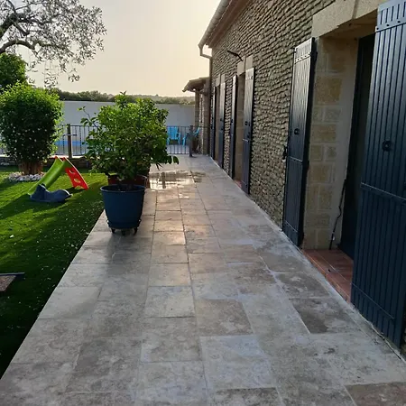 Maison 6 Personnes Avec Piscine Terrain Arbore Cloture