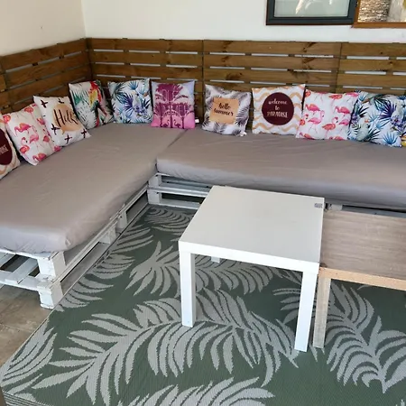 Maison 6 Personnes Avec Piscine Terrain Arboré Clôturé Vallabrix