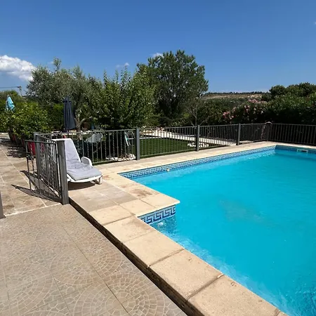 Сasa de vacaciones Maison 6 Personnes Avec Piscine Terrain Arboré Clôturé *
