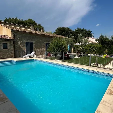 Maison 6 Personnes Avec Piscine Terrain Arboré Clôturé * Vallabrix
