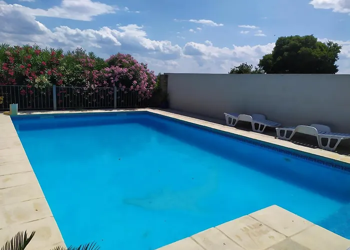 Maison 6 Personnes Avec Piscine Terrain Arbore Cloture