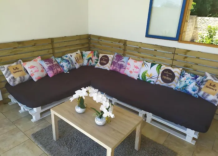 Maison 6 Personnes Avec Piscine Terrain Arbore Cloture Vallabrix