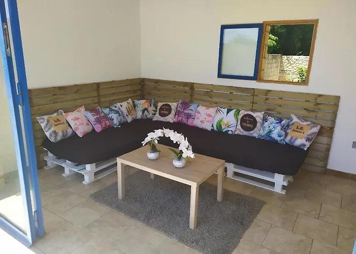Maison 6 Personnes Avec Piscine Terrain Arbore Cloture Feriehus *