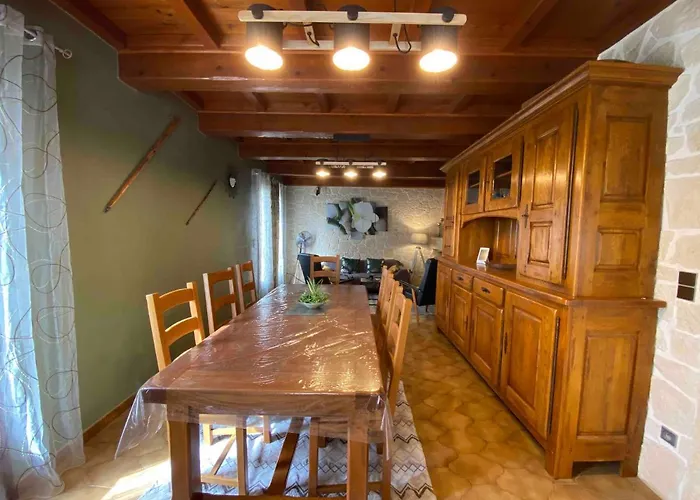 Maison 6 Personnes Avec Piscine Terrain Arbore Cloture Feriehus Vallabrix