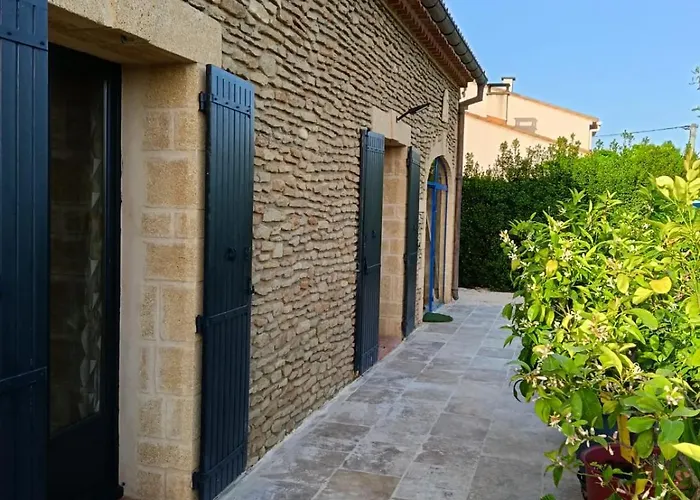 Maison 6 Personnes Avec Piscine Terrain Arbore Cloture Vallabrix