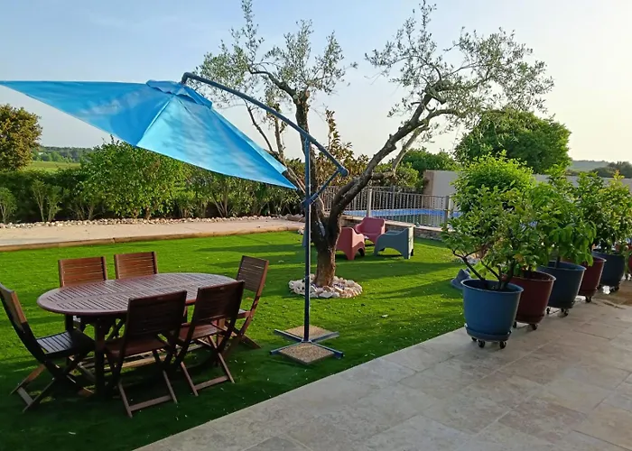 Maison 6 Personnes Avec Piscine Terrain Arbore Cloture * Vallabrix