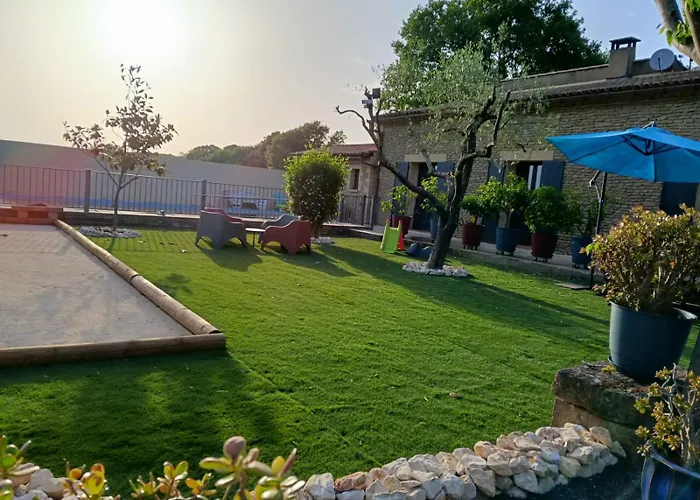 Maison 6 Personnes Avec Piscine Terrain Arbore Cloture Vallabrix