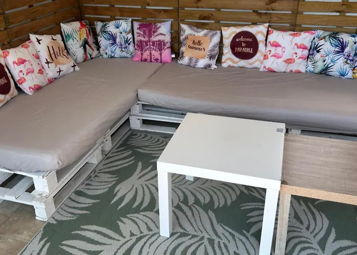 Maison 6 Personnes Avec Piscine Terrain Arbore Cloture Vallabrix