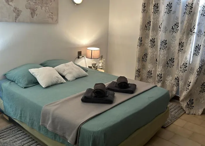 Maison 6 Personnes Avec Piscine Terrain Arbore Cloture Feriehus *
