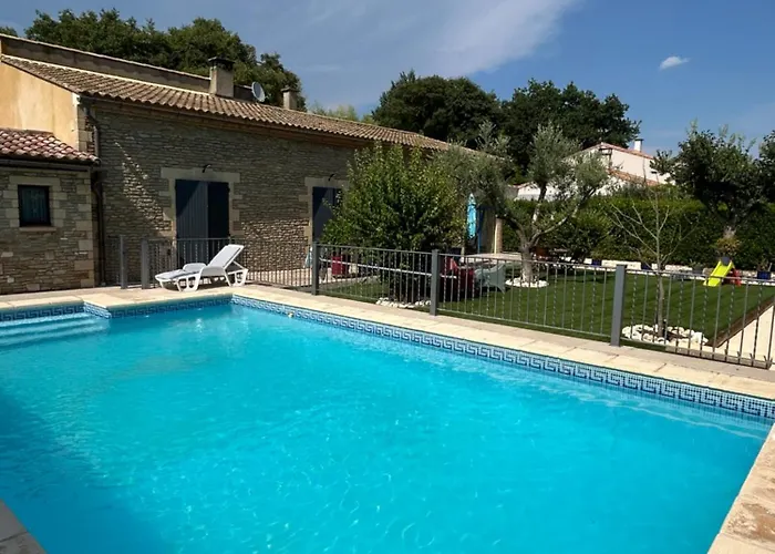 Maison 6 Personnes Avec Piscine Terrain Arbore Cloture * Vallabrix